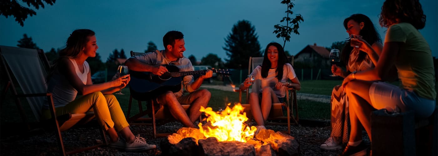 How to safely enjoy your outdoor fireplace?