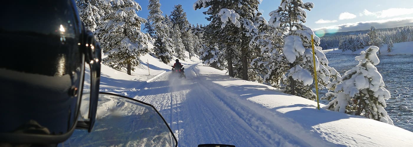 The best snowmobile stops in Quebec
